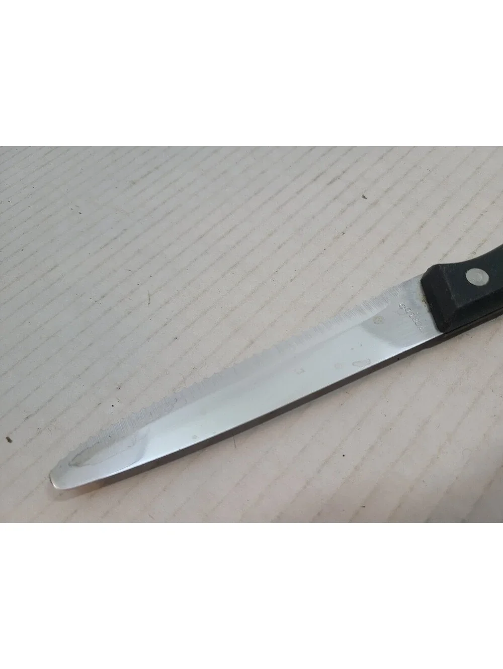 World Tableware Round Tip Serrated Stainless Commercial Restaurant Steak Knife